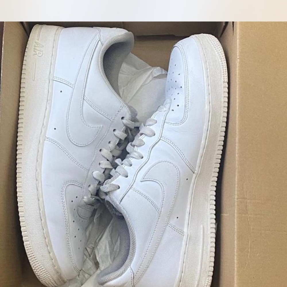 Nike Air Force 1